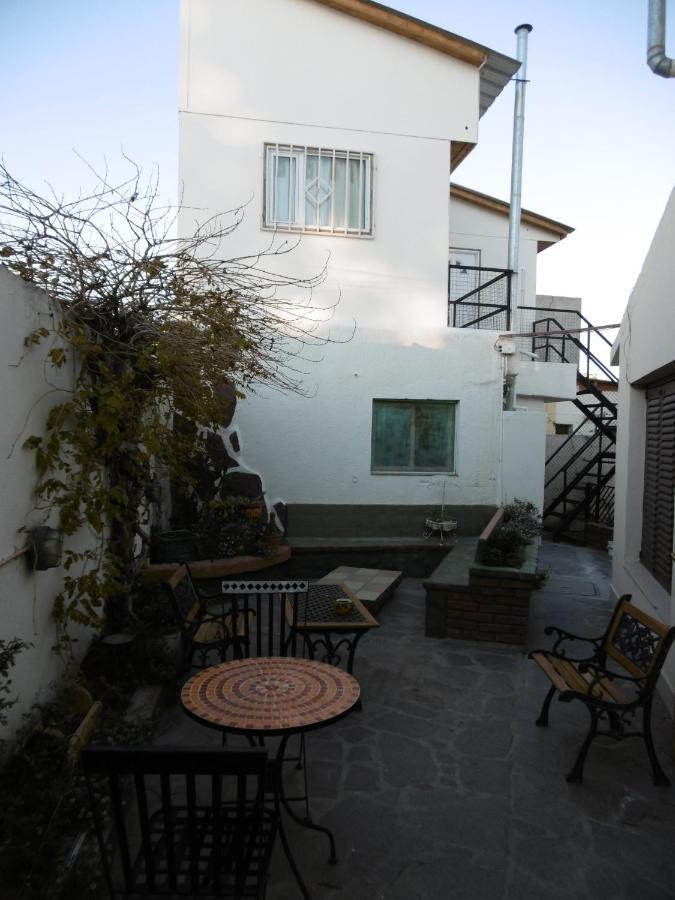 Hostel La Casa De Tounens Puerto Madryn Zewnętrze zdjęcie